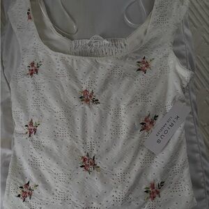 Kraus White Floral Embroidered Blouse New With Tags